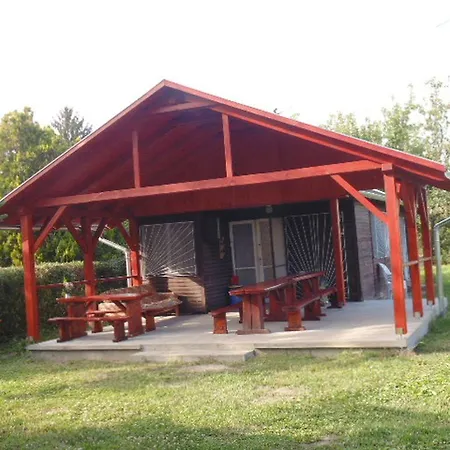 Prázdninový dům 3 Szobas Fahaz Nyaralo *