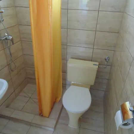 Nyaraló 3 Szobás Faház *