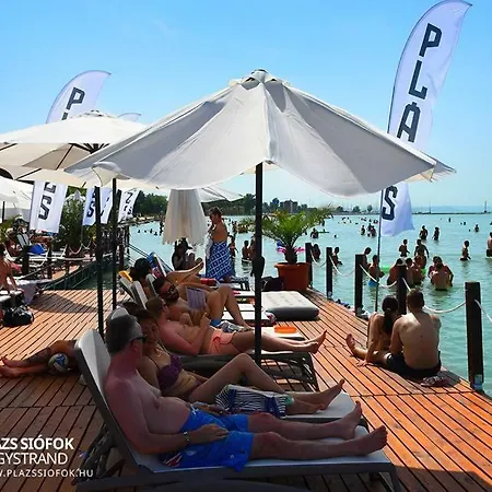 3 Szobas Fahaz Nyaralo Siófok