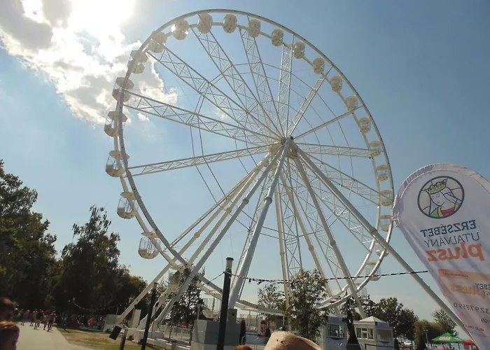 3 Szobas Fahaz Nyaralo * シオーフォク