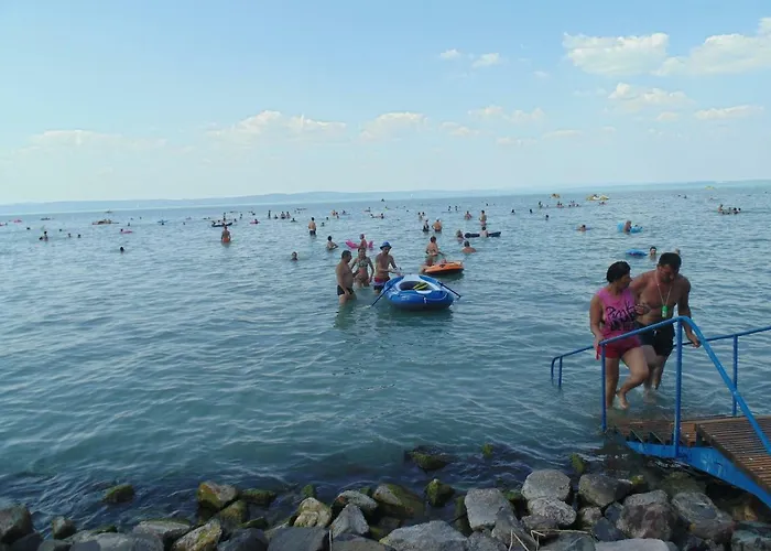 3 Szobas Fahaz Nyaralo * Siófok